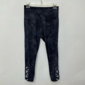 Gaiam Black, Grey Abstract Print Leggings With Criss Cross Detail Ankles Size S